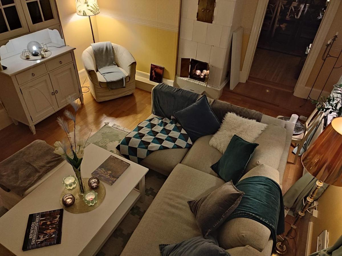 Den Unika Sekelskiftsvaningen. Apartment Norrtalje Bagian luar foto