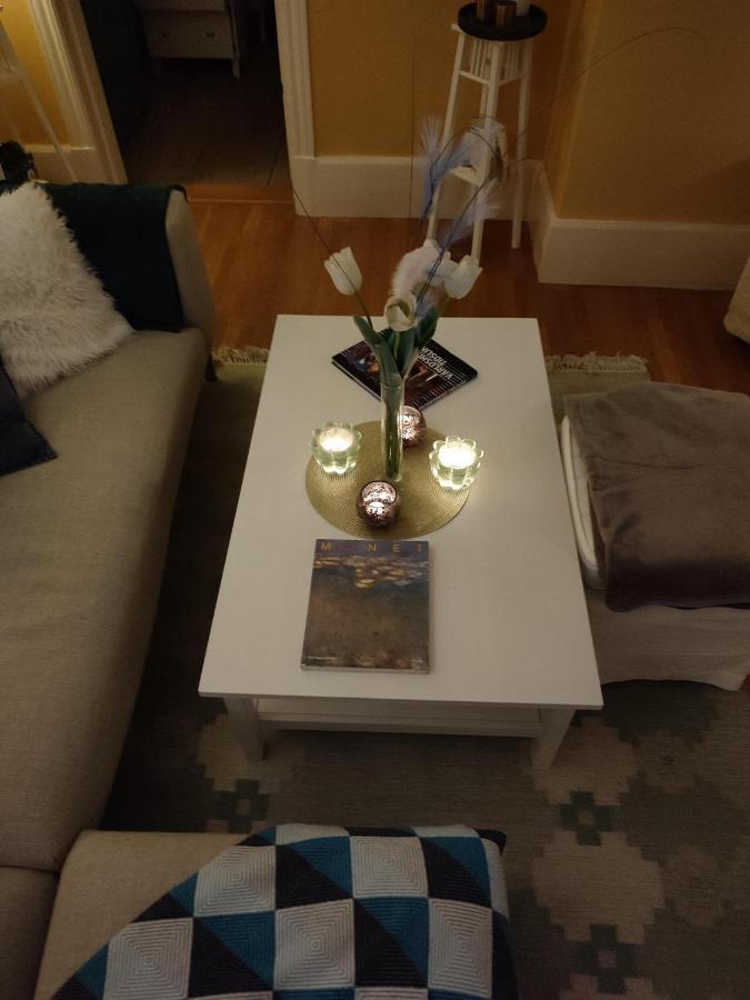 Den Unika Sekelskiftsvaningen. Apartment Norrtalje Bagian luar foto